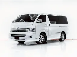 3B546 TOYOTA VENTURY 2.7 V AT 2013