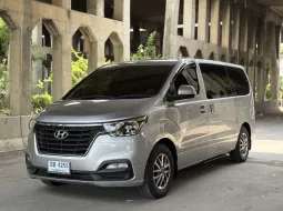  HYUNDAI H-1 2.5 TOURING ปี 2019  