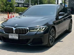 BMW 5 Series 2.0 520d 2022 รถสวยวารันตีเหลือ ไมล์น้อย เจ้าของขายเอง  