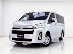 6B636 TOYOTA HIACE 2.8 GL 6MT 2022