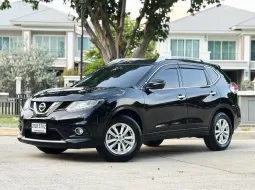 ขายรถ นิสสัน X-Trail 2.0 ปี 2016 ใช้งานน้อย ออปชั่นครบ รถสวย มือเดียวป้ายแดง  