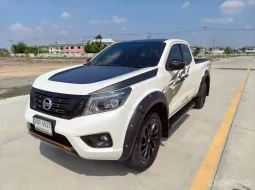 2020 Nissan Navara 2.5 Calibre Black Edition รถกระบะ 