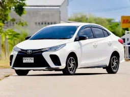 Toyota Yaris Ativ 1.2 Sport A/T ปี 2022