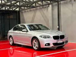 2015 BMW 525D MSPORT LCI รถมือเดียวออกป้ายแดง รถวิ่งน้อย เข้าศูนย์ทุกระยะ รถไม่เคยมีอุบัติเหตุครับ
