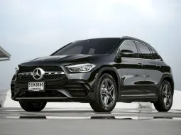 Benz GLA200 AMG Dynamic ปี 2021 รถ 5 ประตู จุของได้เยอะ รถมือเดียว ป้ายแดง 