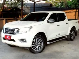 NISSAN NAVARA NP300 2.5 สี่ประตู CALIBRE EL TOP A/T ปี2017(แท้) สีขาว