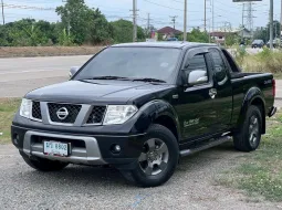 NISSAN NAVARA 2.5 LE GRAND TITANIUM KING CAB M/T ปี2013 สีดำ
