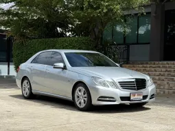 2013 BENZ E250 CGI FACELIFT รถออกศูนย์ BENZ THAILAND วิ่งเพียง 104,000 กม รถไม่เคยมีอุบัติเหตุครับ