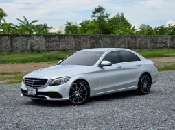 MERCEDES-BENZ C220d Exclusive [W205] Facelift ปี 2019 ซีดานหรู เครื่องดีเซลสุดประหยัด ออฟชั่นจัดเต็ม