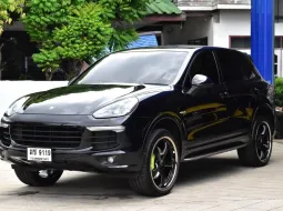 Cayenne SE-Hybrid Platinum Edition ปี 2017  Plug in Hybird เครื่อง 3.0 cc 462 แรงม้า เบาะภายในสีดำ