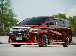 Toyota Alphard 2.5 SC Package ปี 2021 สีแดงสะดุดตา ภายในกว้าง เบาะมิกกี้เม้าส์ นั่งสบาย