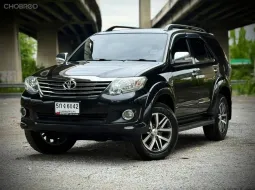 Toyota Fortuner 2.7V 2011 รถครอบครัว 7 ที่นั่ง