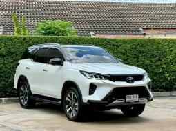 2021 Toyota Fortuner 2.8 Legender SUV เจ้าของขายเอง รถสวย ไมล์น้อย  