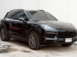 Porsche CAYENNE 3.0 E-Hybrid 2022 สภาพใหม่ ไมล์น้อย 