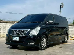 Hyundai H-1 2.5 Elite 2017 รถบ้านมือเดียว