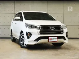 2021 Toyota INNOVA 2.8 Crysta Wagon AT ไมล์แท้ รถมือแรกจากป้ายแดง B8230