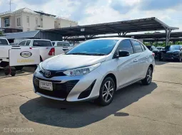 2020 Toyota Yaris Ativ 1.2 Mid รถเก๋ง 4 ประตู 