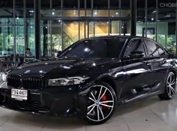 BMW 3 Series 2.0 330e 2025 ไมล์น้อย มือเดียว ป้ายแดง  