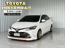 ฟรีดาวน์ Toyota VIOS 1.5 Mid รถเก๋ง 4 ประตู 