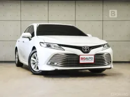 2019 Toyota CAMRY 2.0 G ไมล์เเท้ 9 หมื่น สีขาวมุกยอดนิยม เจ้าของเดิมดูแลรักษาดี ใช้งานน้อยมาก B7542
