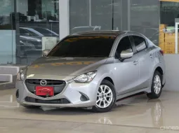 Mazda 2 1.3 HIGH ปี 2019 รถบ้านมือเดียว ไมล์น้อยเข้าศูนย์ตลอด สวยเดิมทั้งคัน ไม่เคยติดแก๊ส ออกรถ0บาท