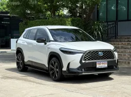 2022 Toyota CROSS HYBRID PREMIUM รถมือเดียวป้ายแดง รถวิ่งน้อย เข้าศูนย์ตามระยะ รถไม่มีอุบัติเหตุครับ