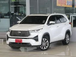 Toyota Innova ZENIX 2.0 HEV Premium ปี2024 รถบ้านมือเดียว ใช้น้อยเข้าศูนย์ตลอด วารันตีเหลือ ฟรีดาวน์