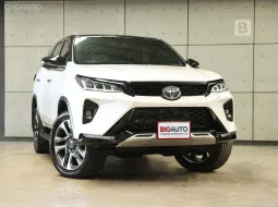 2022 Toyota FORTUNER 2.4 Legender (Black top) SUV AT ไมล์แท้ รับประกันตัวรถ 5 ปี 150,000 KM B7751 