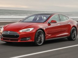  Tesla เตรียมรถไฟฟ้า Model S รุ่น P85D และ รุ่น P90D มาทำตลาดในไทย