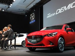  ญี่ปุ่นเปิดให้จอง 2015 All New Mazda 2 เคาะราคาเริ่มต้นที่ 4.07 แสน