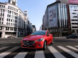  เตรียมเปิดตัวอย่างเป็นทางการแล้ว New Mazda2 Demio 2015 เวอร์ชั่นสวิตเซอร์แลนด์