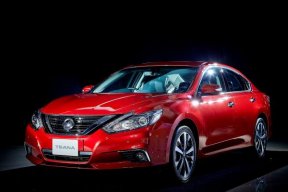 ราคา Nissan Teana​ 2023: ราคาและตารางผ่อน นิสสัน เทียน่า เดือนตุลาคม 2566