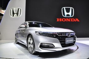 ราคา Honda Accord 2023: ราคาและตารางผ่อน ฮอนด้า แอคคอร์ด เดือนตุลาคม 2566