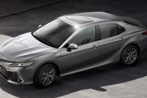 ราคา Toyota Camry 2023: ราคาและตารางผ่อน โตโยต้าคัมรี่ เดือนธันวาคม 2566