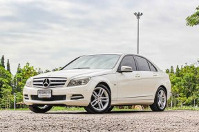 ขายรถมือสอง 2010 Mercedes-Benz C200 CGI 1.8 Avantgarde รถเก๋ง 4 ประตู คุณภาพอันดับ 1 ราคาคุ้มค่า