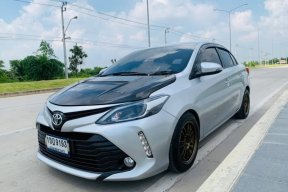 2020 Toyota VIOS 1.5 Mid รถเก๋ง 4 ประตู 