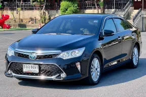 2017 Toyota CAMRY 2.5 HV Hybrid Premium NAVI รถเก๋ง 4 ประตู A/T