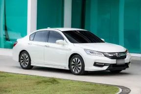 ขายรถ Honda Accord 2.0 Hybrid ปี 2016จด2017