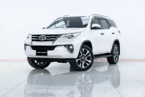 2A441 Toyota Fortuner 2.4 V SUV 2016 