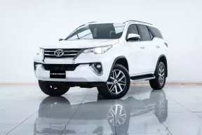 2A486 Toyota Fortuner 2.4 V SUV 2020 