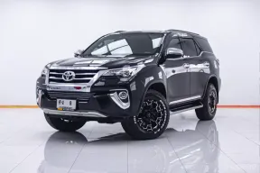 1C119 TOYOTA FORTUNER 2.4 V 2WD AT 2018