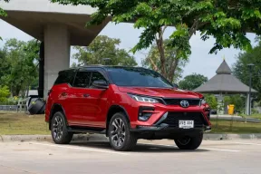 Toyota Fortuner 2.8 Legender 4WD ปี : 2021