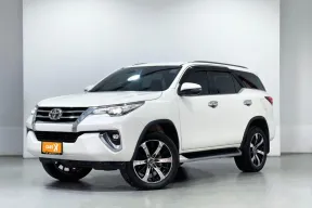 TOYOTA FORTUNER 2.4 V 4WD ปี 2019 ผ่อนเริ่มต้น 14,***