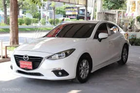 2015 Mazda 3 2.0 (4Door) รถเก๋ง 4 ประตู  ผ่อน 6,000.-/6 ปี