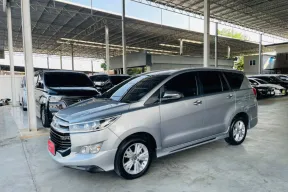 TOYOTA INNOVA CRYSTA 2.8 V ปี 2020 รถสวย มือแรกออกห้าง ไมล์น้อย 7 หมื่นโล TOP สุด รับประกันตัวถังสวย