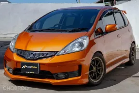 2011 Honda Jazz 1.5 SV รถสวยสภาพพร้อมใช้งาน สภาพใหม่กริป เจ้าของมือเดียวดูแลดีมากๆ สภาพแบบนี้สวยมาก