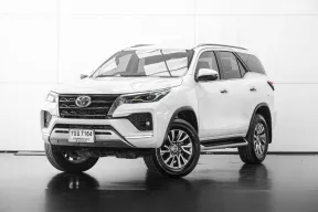 2021 Toyota Fortuner 2.4 V SUV ออกรถ 0 บาท