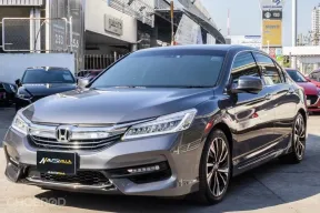 2017 Honda Accord 2.0 Hybrid TECH รถสวยสภาพพร้อมใช้งาน