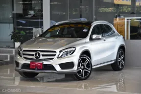 Mercedes-Benz GLA-Class 2.0 GLA250 AMG ปี 2017 ไมล์แท้ 4*,*** โล เข้าศูนย์ตลอด รถบ้านมือเดียว ฟรีดาว