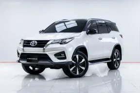 5B290 TOYOTA FORTUNER 2.8 TRD SPORTIVO BLACK TOP 2WD AT 2019